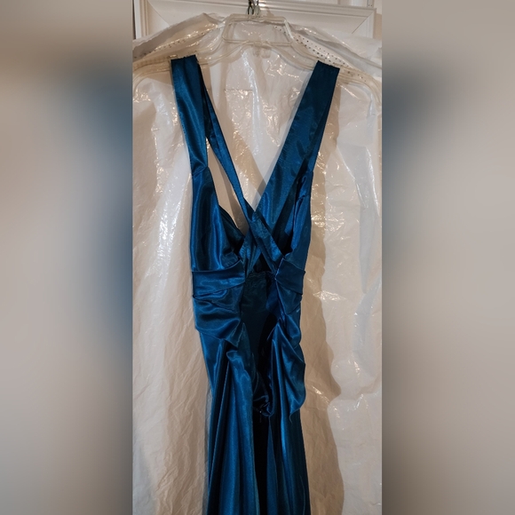 Teal Jessica McClintock floor length prom dress or gown with low back - Picture 2 of 4